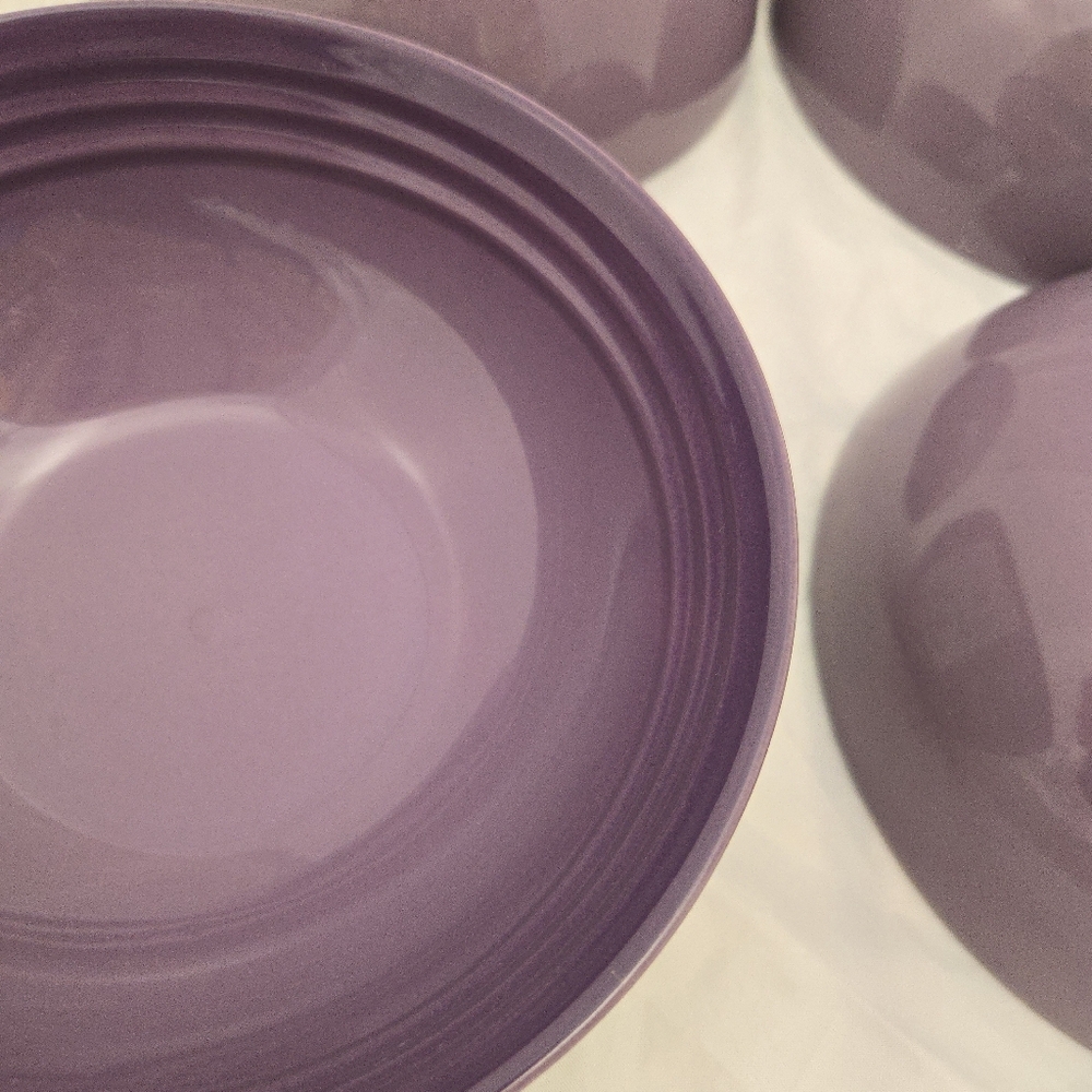 One Le Creuset Vancouver Cereal Bowl Ultra Violet Second Choix - Picture 2 of 6